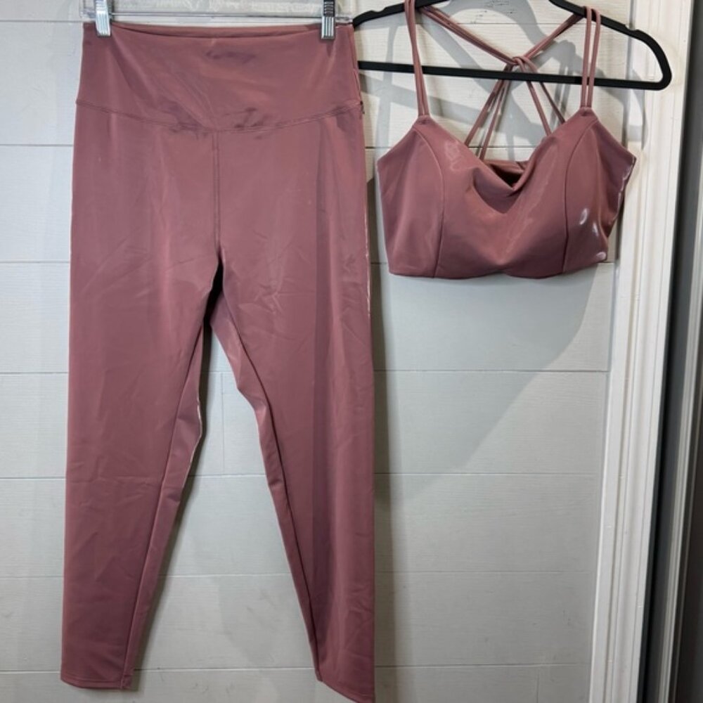 Victoria's Secret VSX Elevate™ Liquid Shine Stretch-Comfort Set